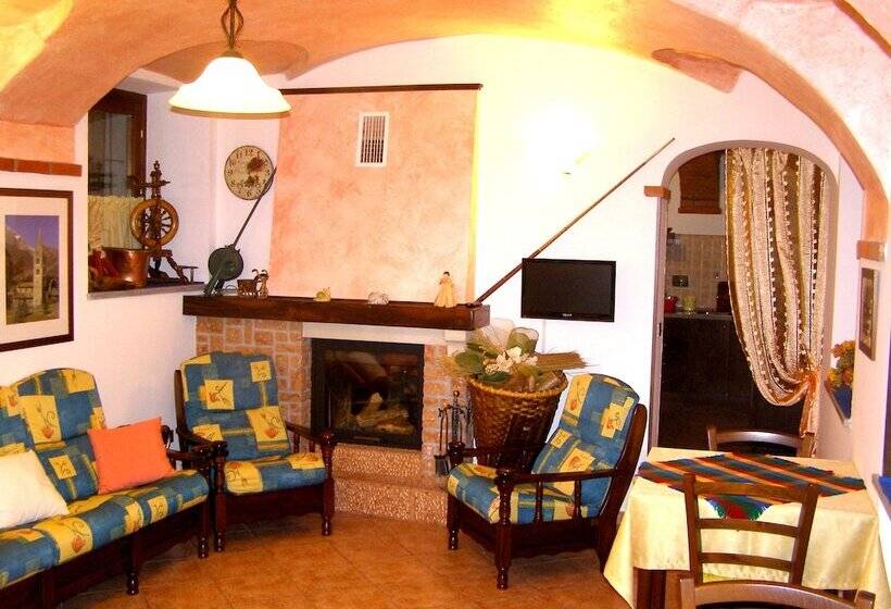 مبيت وإفطار L'antico Borgo Rooms Rental