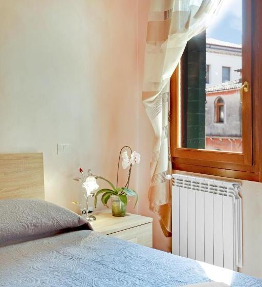 تختخواب و صبحانه Locanda Delle Acque