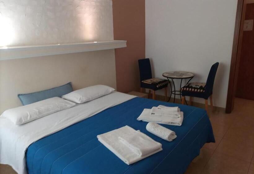 تختخواب و صبحانه Mirage Lecce