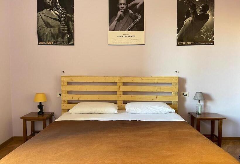 تختخواب و صبحانه Santo Spirito