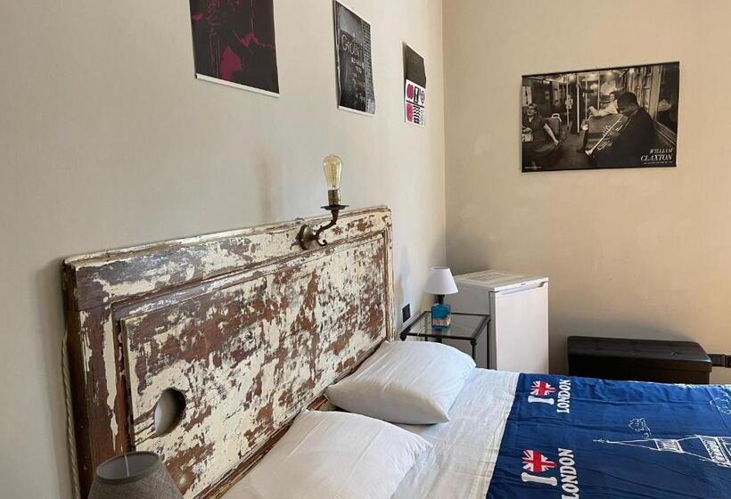 تختخواب و صبحانه Santo Spirito