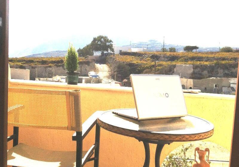 Emmanouela Studios & Villas