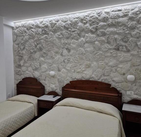 Emmanouela Studios & Villas