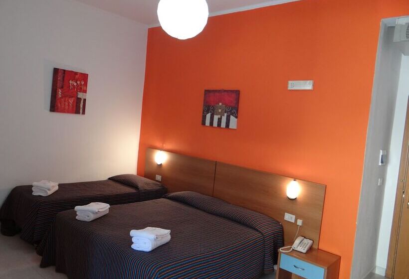 مسافرخانه Amendola Fiera