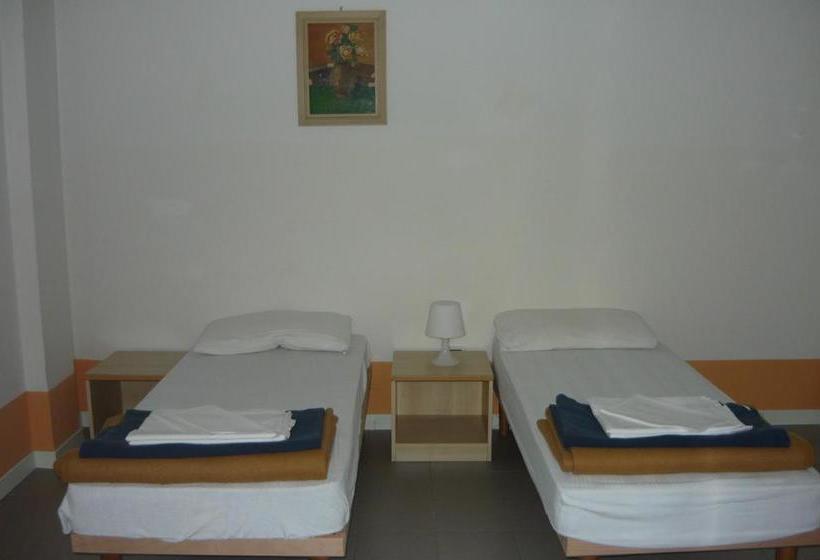 여관 Ostello Domus Augusta Aquileia