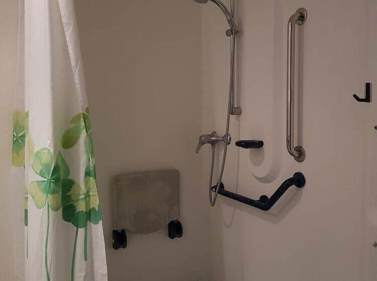 客栈  Ethic Etapes Dijon Accueil 24h24 Et Parking Gratuit