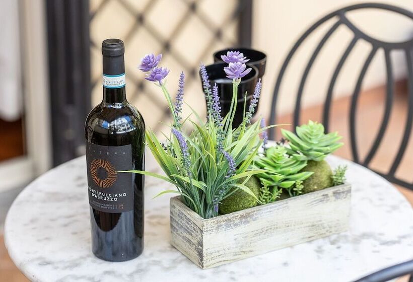 مسافرخانه Internouno Deluxe