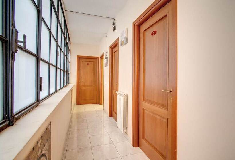 مسافرخانه Mosaic