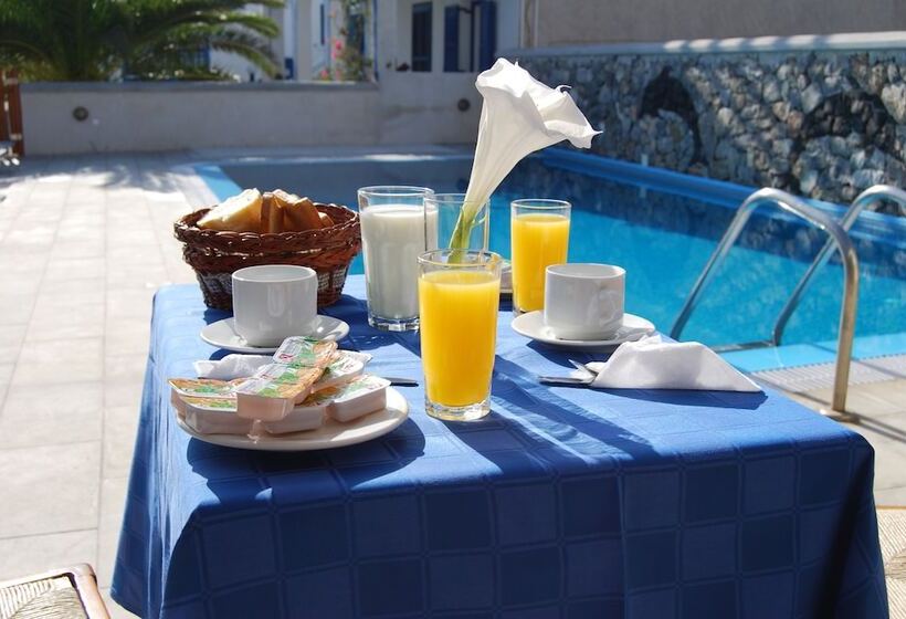 בית מלון כפרי Aretousa Villas