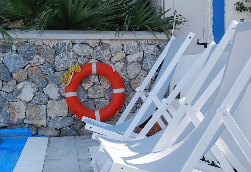 בית מלון כפרי Aretousa Villas