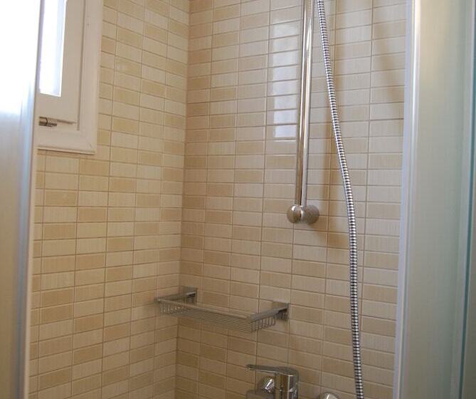 בית מלון כפרי Aretousa Villas