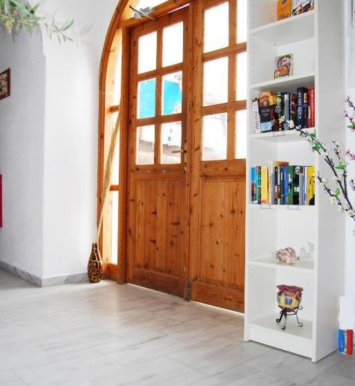 בית מלון כפרי Aretousa Villas