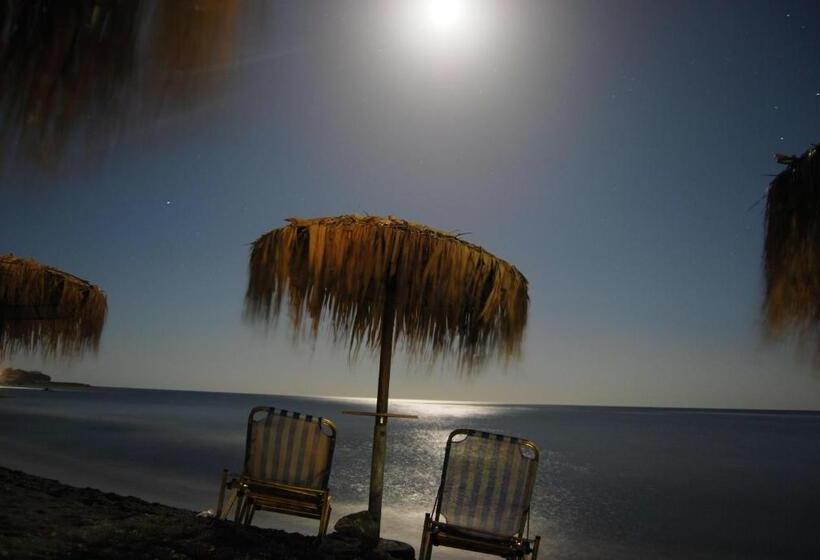 בית מלון כפרי Aretousa Villas