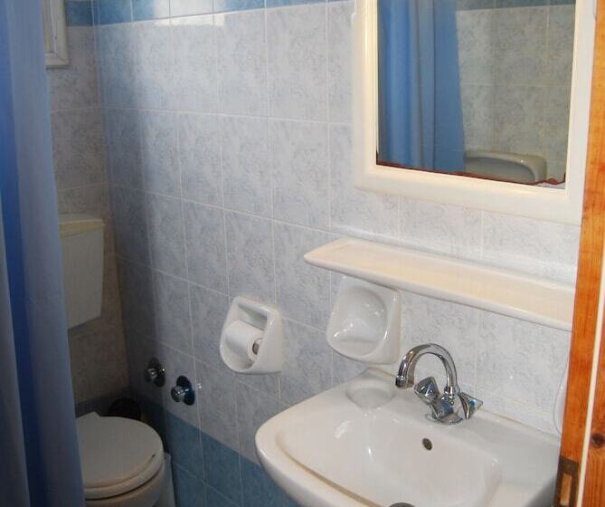 בית מלון כפרי Aretousa Villas