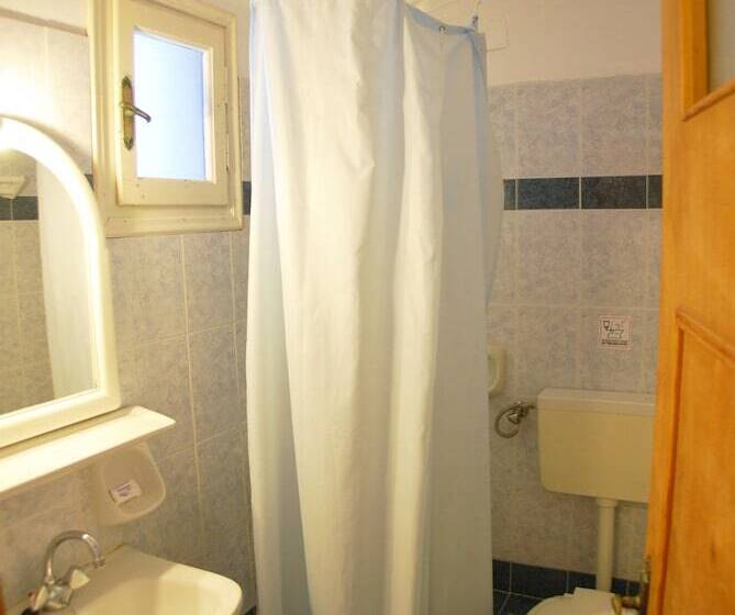 בית מלון כפרי Aretousa Villas