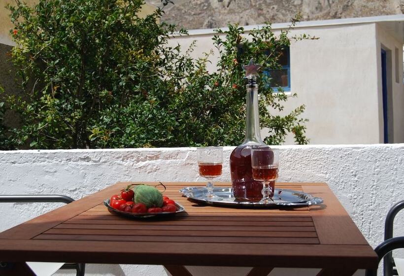 בית מלון כפרי Aretousa Villas