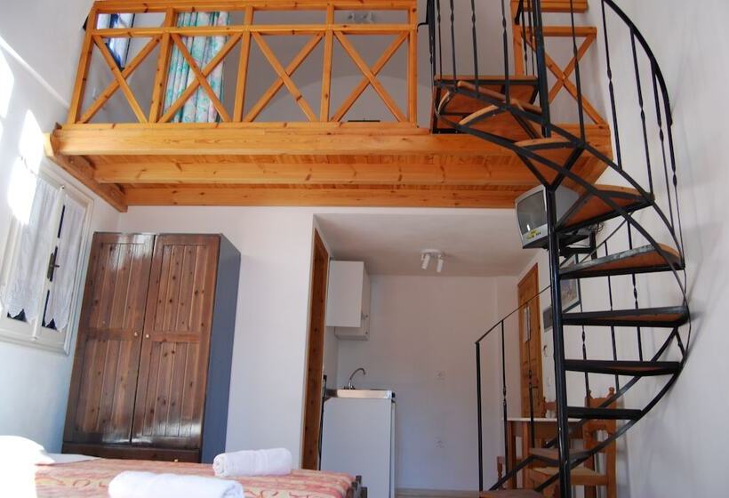 בית מלון כפרי Aretousa Villas