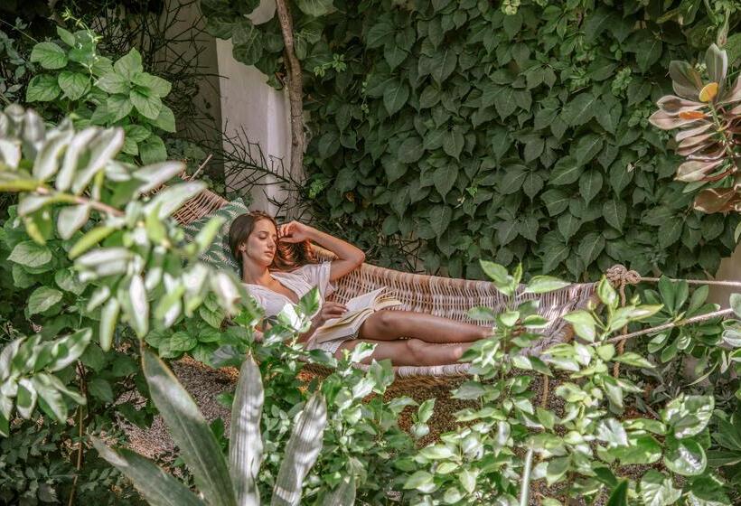 ホテル Aris Boutique