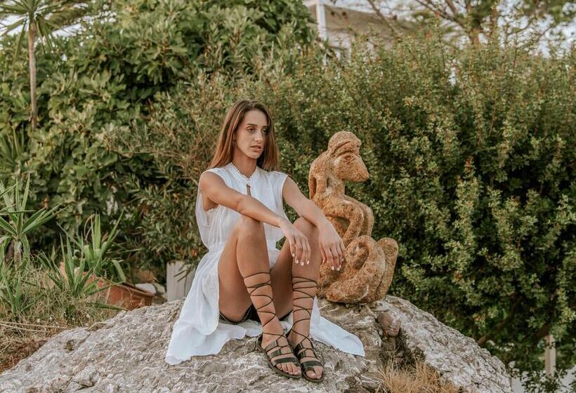 ホテル Aris Boutique