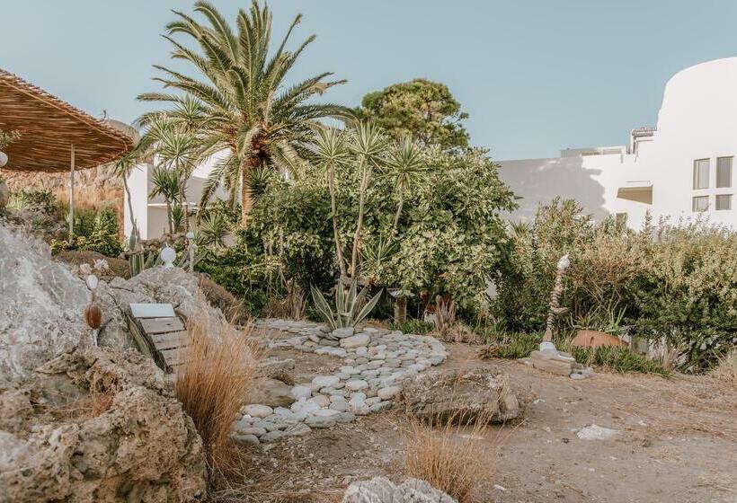 ホテル Aris Boutique