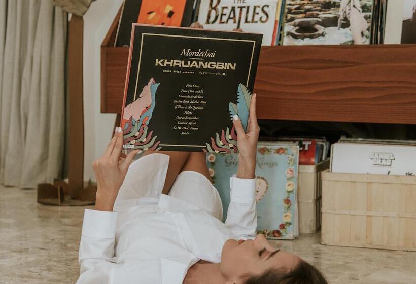 ホテル Aris Boutique