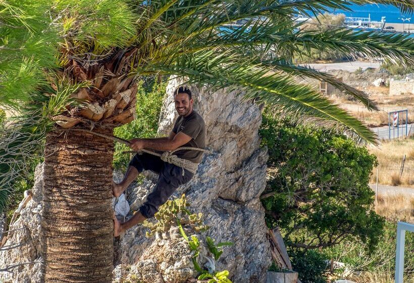 ホテル Aris Boutique