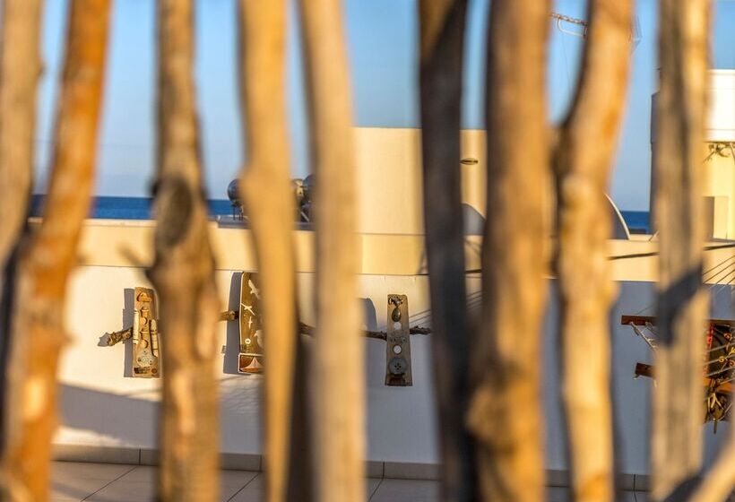 ホテル Aris Boutique