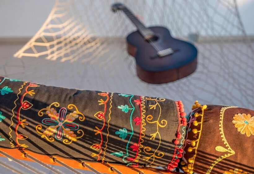 ホテル Aris Boutique