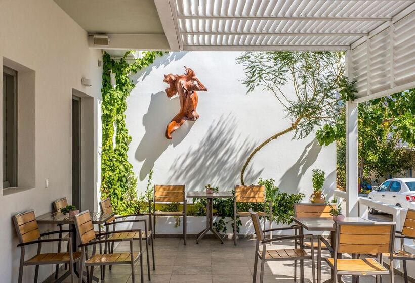 ホテル Aris Boutique