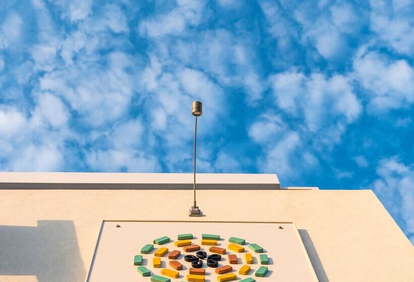 ホテル Aris Boutique