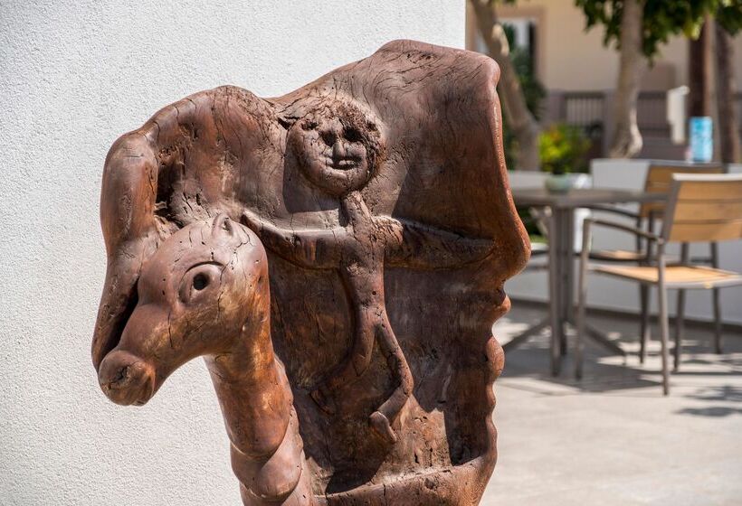 ホテル Aris Boutique