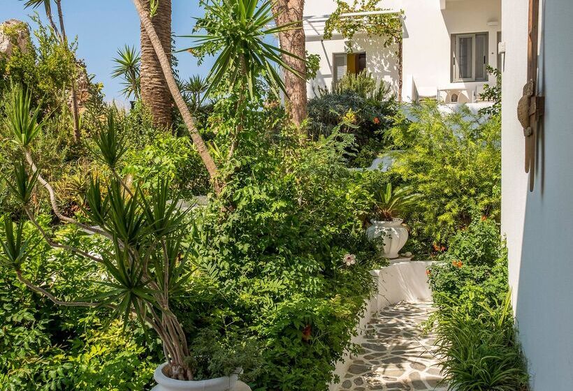 ホテル Aris Boutique