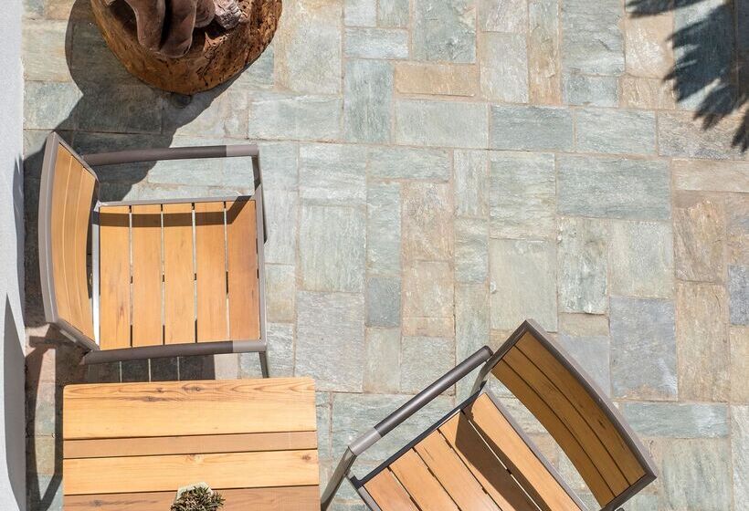 ホテル Aris Boutique