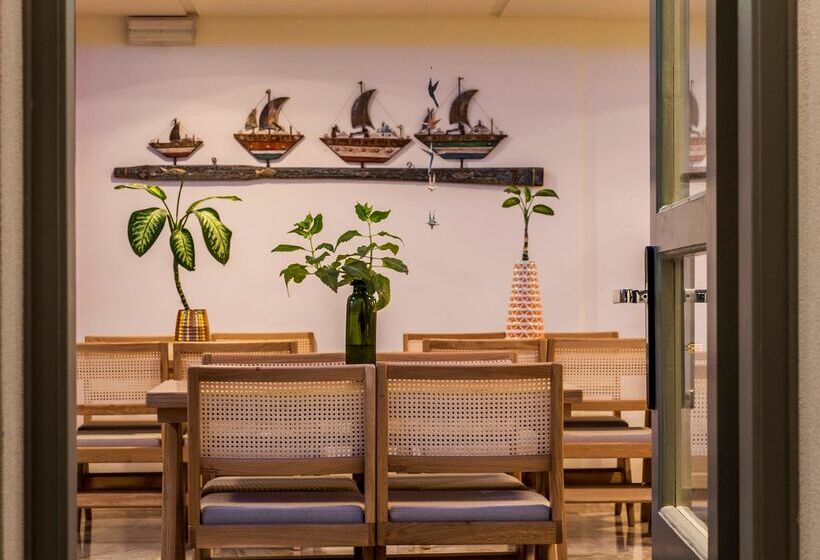 ホテル Aris Boutique