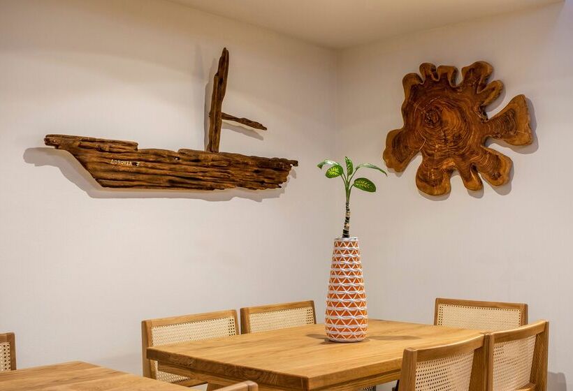 ホテル Aris Boutique