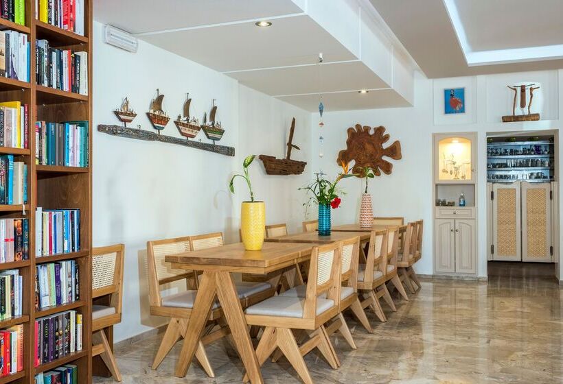 ホテル Aris Boutique