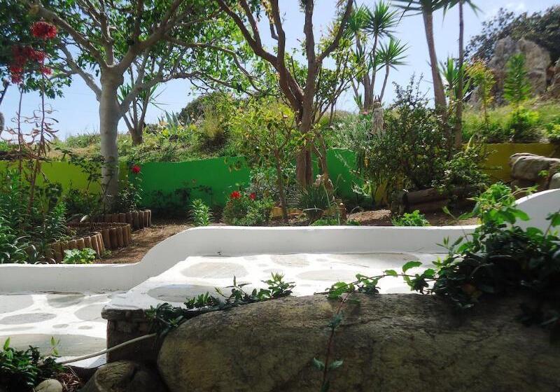 ホテル Aris Boutique