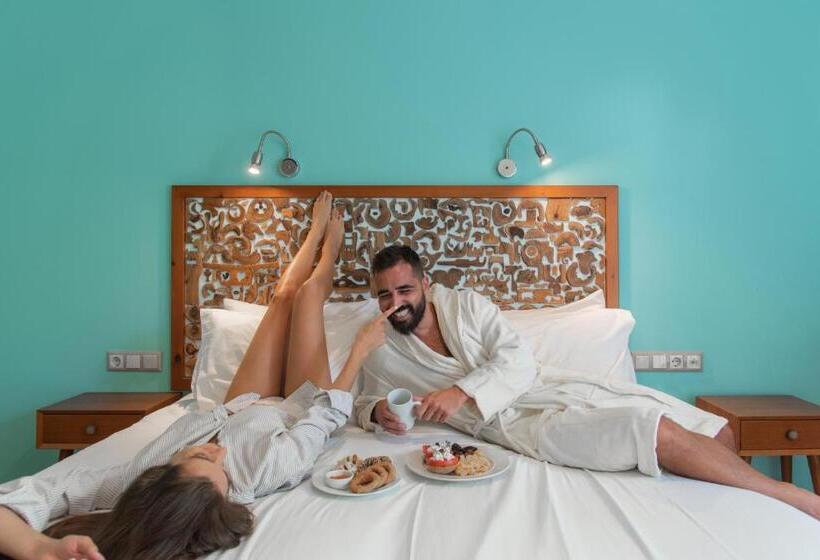 ホテル Aris Boutique