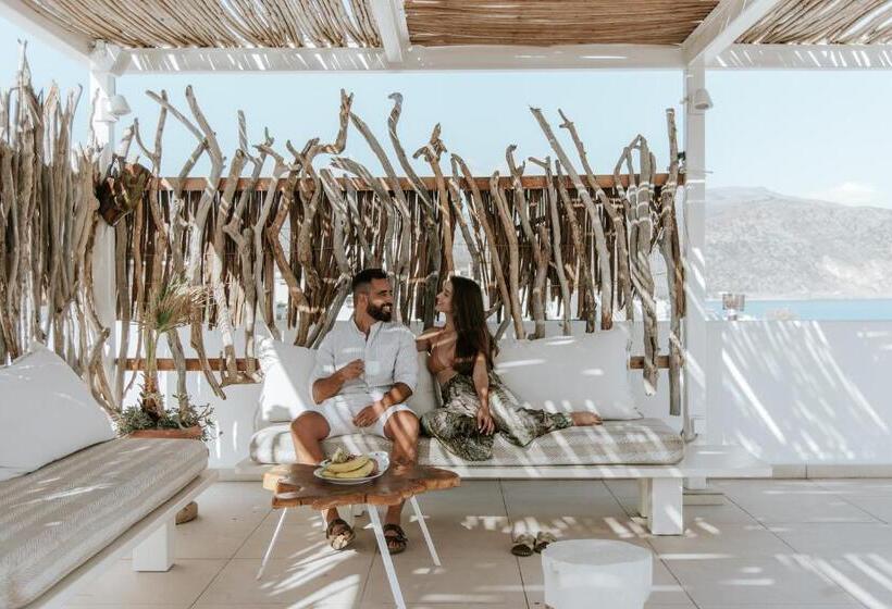 ホテル Aris Boutique