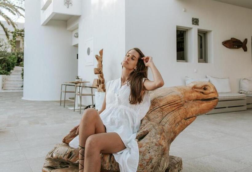 ホテル Aris Boutique