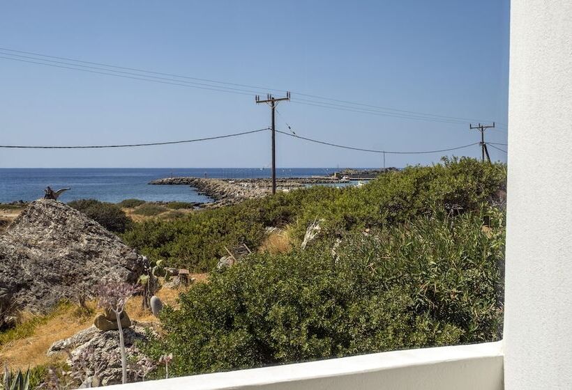 ホテル Aris Boutique