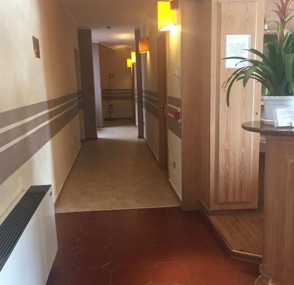 בית מלון כפרי Ascot