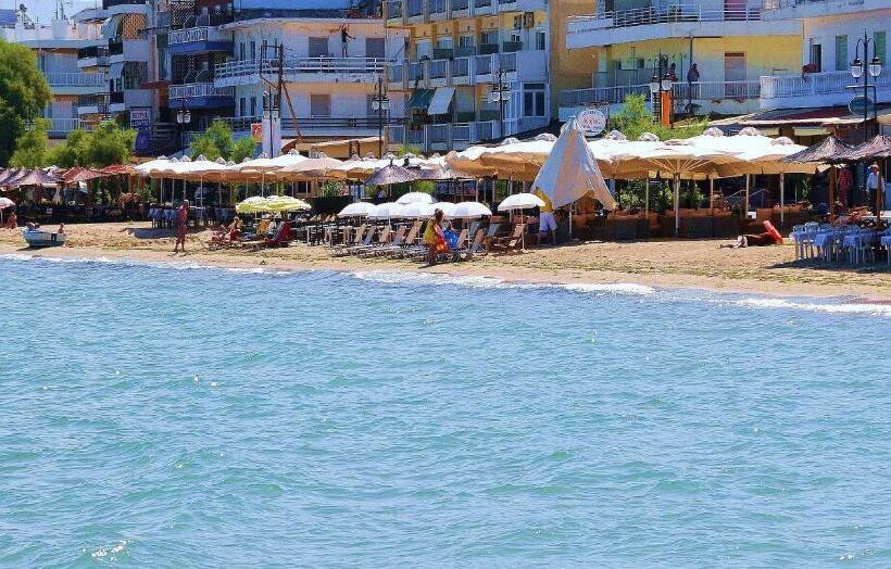 בית מלון כפרי Avra