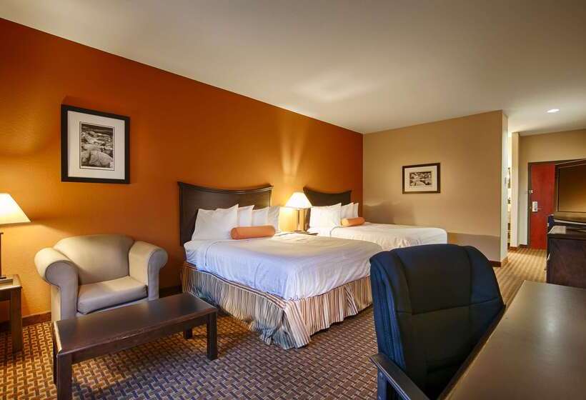 בית מלון כפרי Best Western Plus Circle Inn