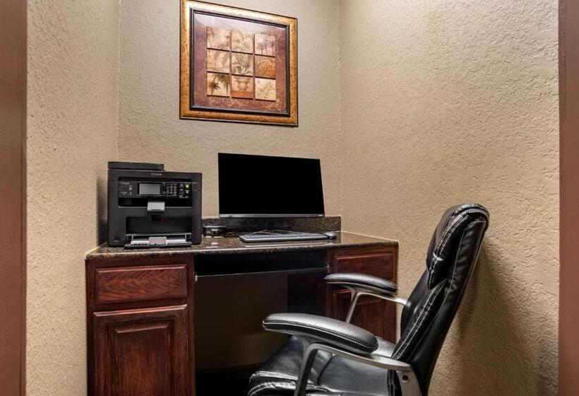 בית מלון כפרי Best Western Troy Inn