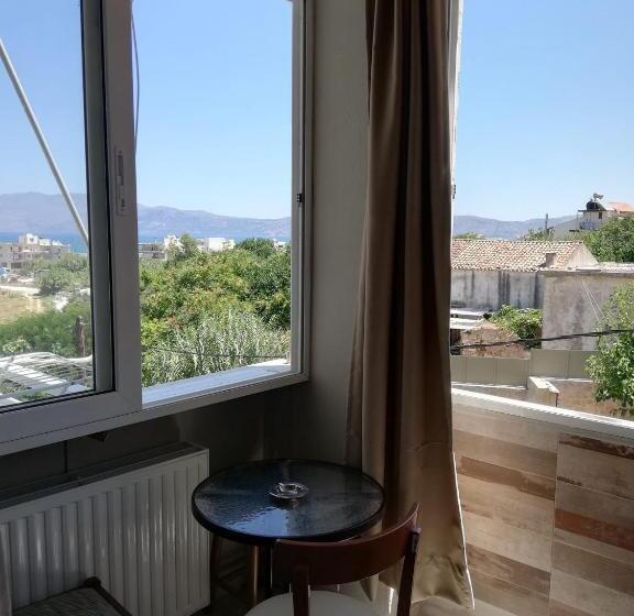 酒店 Bikakis Family Apartments