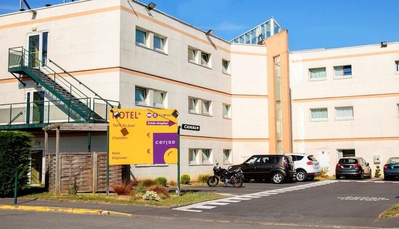 בית מלון כפרי Kyriad Eco Lille Sud   Noyelles Godault