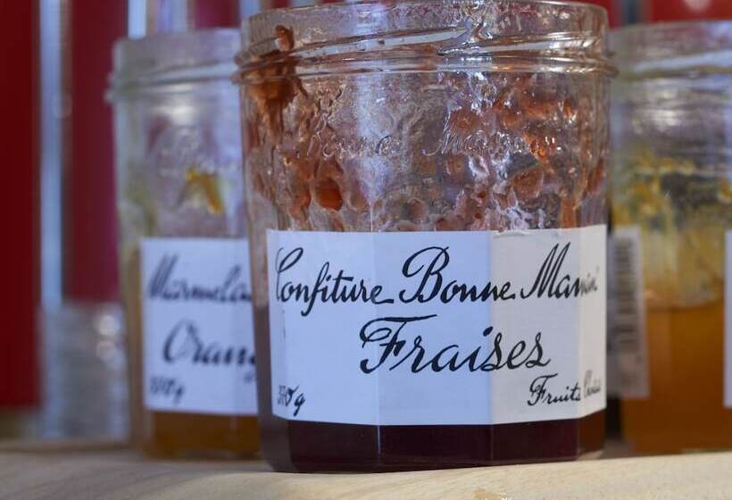 בית מלון כפרי Kyriad Eco Lille Sud   Noyelles Godault