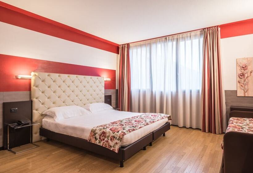 בית מלון כפרי Continental Urban Art