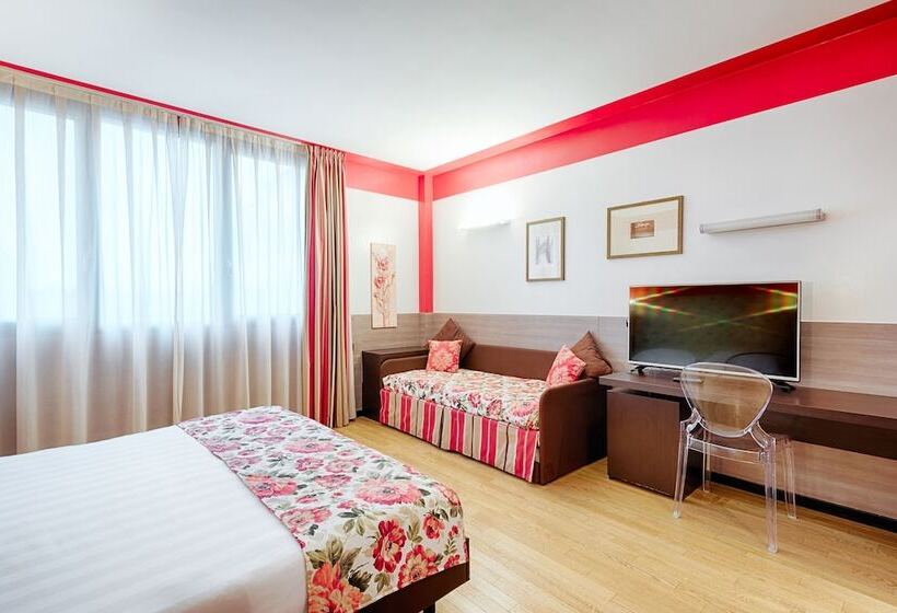 בית מלון כפרי Continental Urban Art